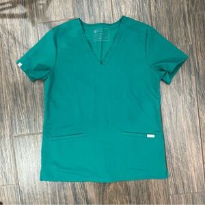 Women’s Fig Scrub Tops size small